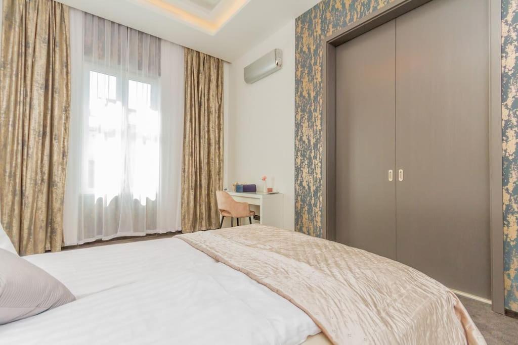 The Opulent Oasis By Newave Apartments Budapest Extérieur photo